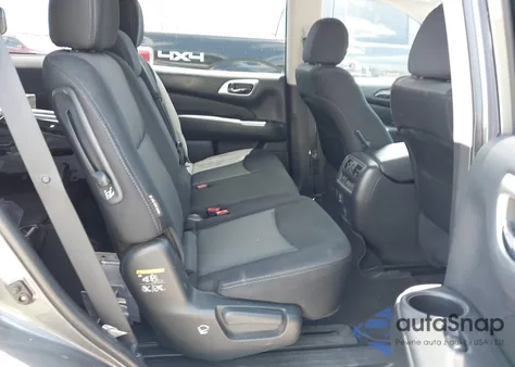 2018 Nissan Pathfinder S из США, поврежденный, VIN 5N1DR2MN5JC657803